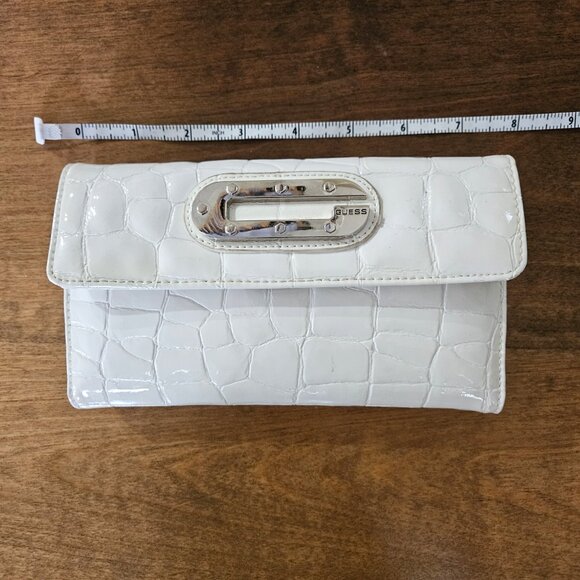 GUESS, Ivory faux crocodile textured wallet - Picture 2 of 8
